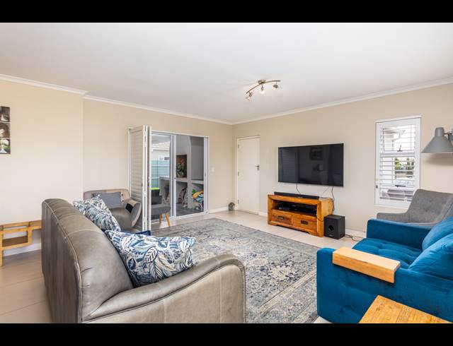 3 BEDROOM HOUSE SOLD IN SUNNINGDALE